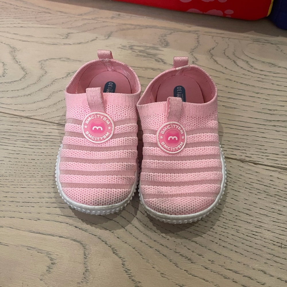Toddler shoes